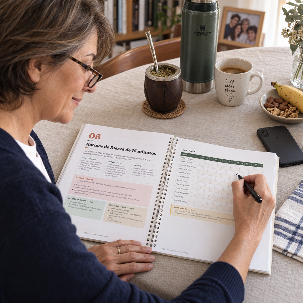 Mujer completando su plan RESET 28